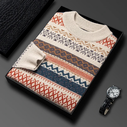 Men's patterned round neck sweater for winter comfort