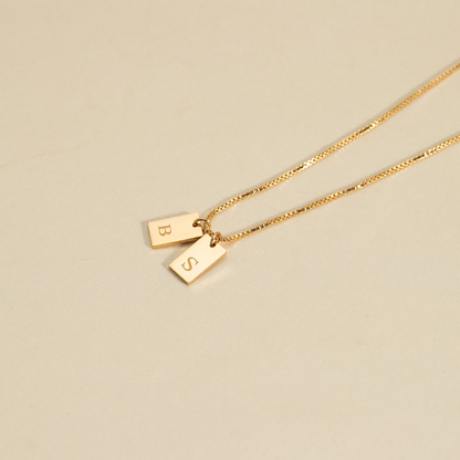 Personalised necklace with engraved pendant