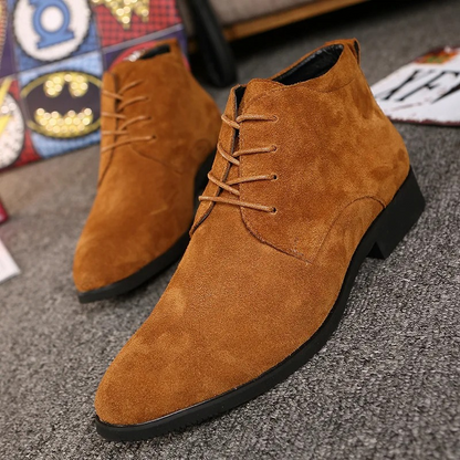 Fashionable suede chukka boots for men, comfortable ankle boots