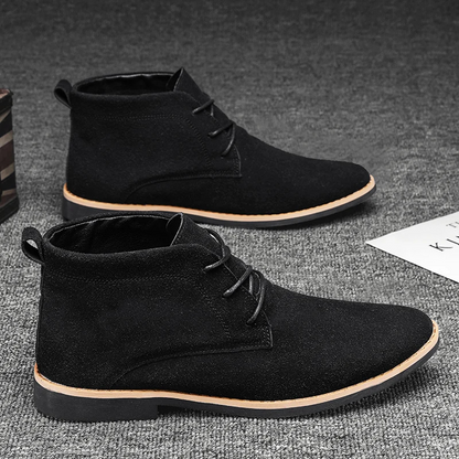 Fashionable suede chukka boots for men, light ankle boots