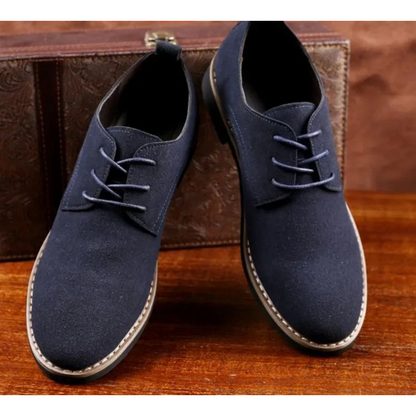 Fashionable chukka boots for men, comfortable and timeless in design