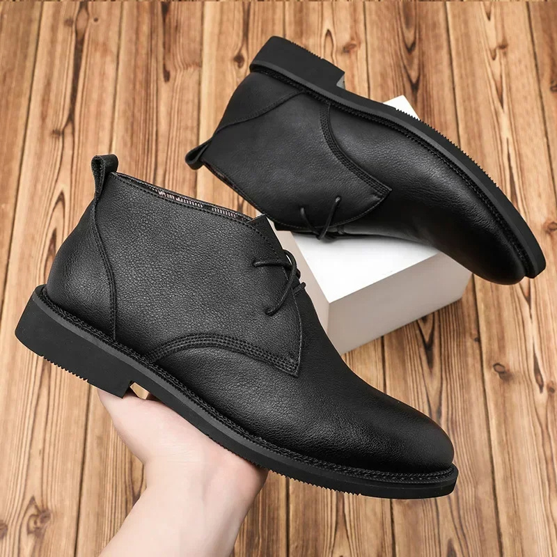 Non-slip leather chukka boots for men, robust leisure boots