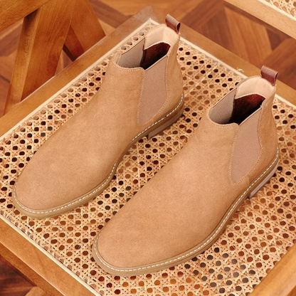 Men's suede Chelsea boots with non-slip sole