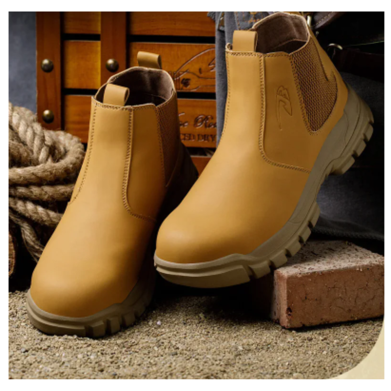 Men's boots with waterproof upper and padded sole