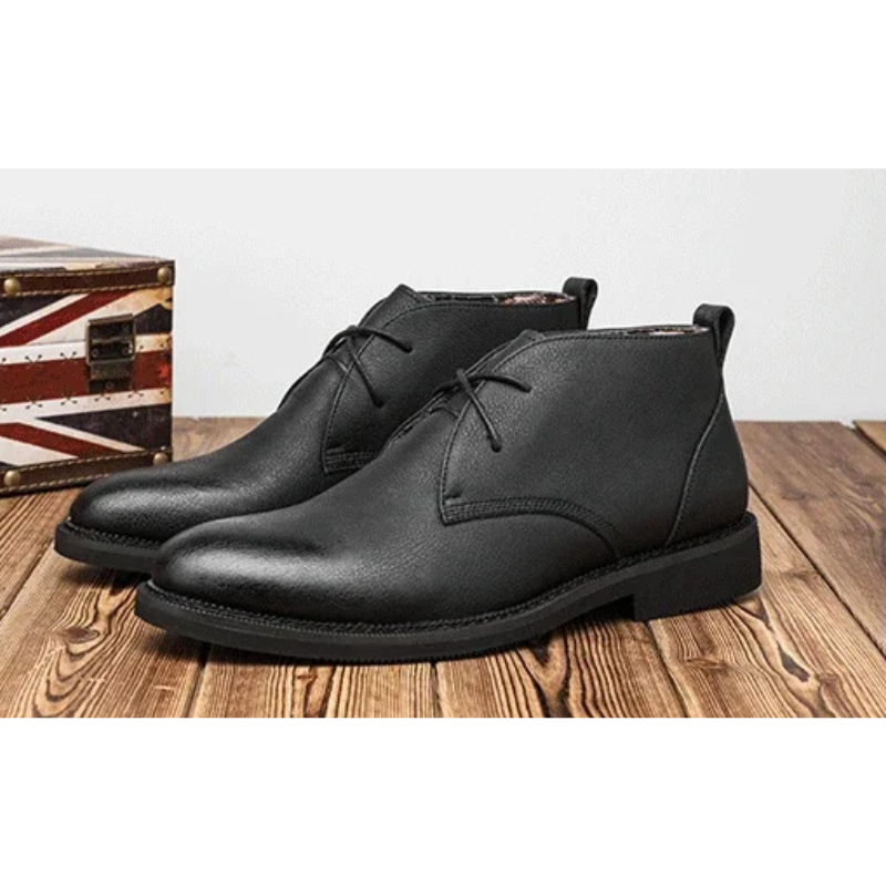 Non-slip leather chukka boots for men, robust leisure boots