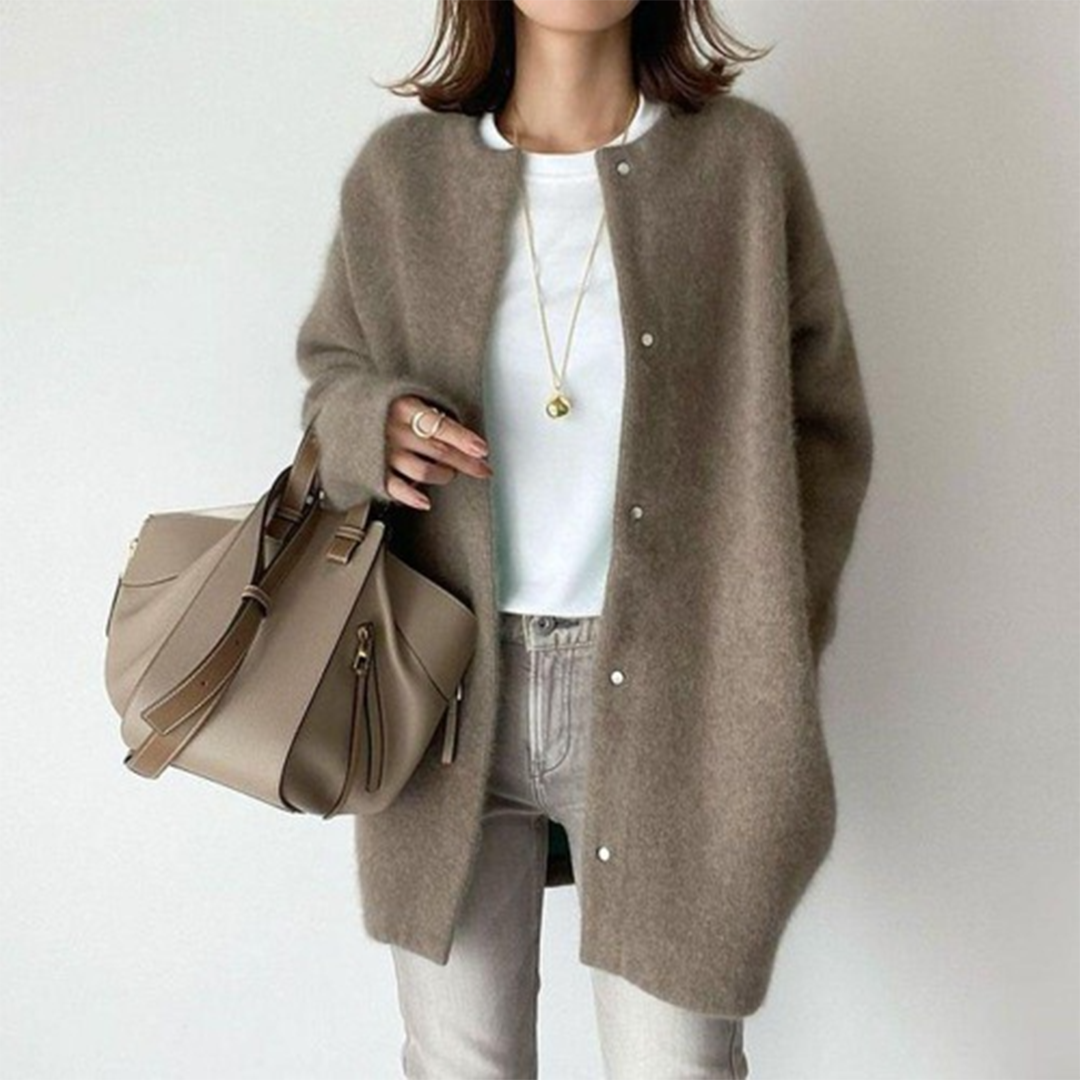 Comfortable classic cardigan for women