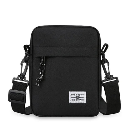 Versatile shoulder bag with adjustable strap