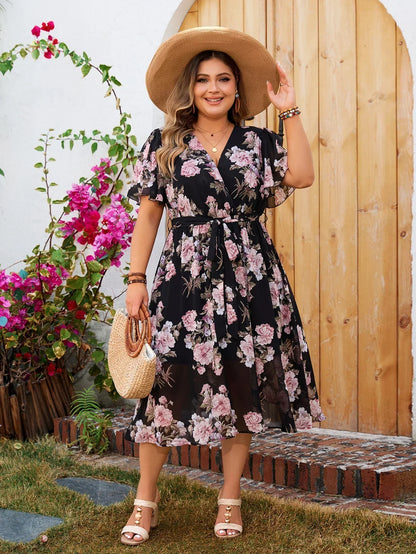 Women - Midi Dress - V-Neck Floral Print - Plus Size, Comfortable & Stylish for Any Occasion