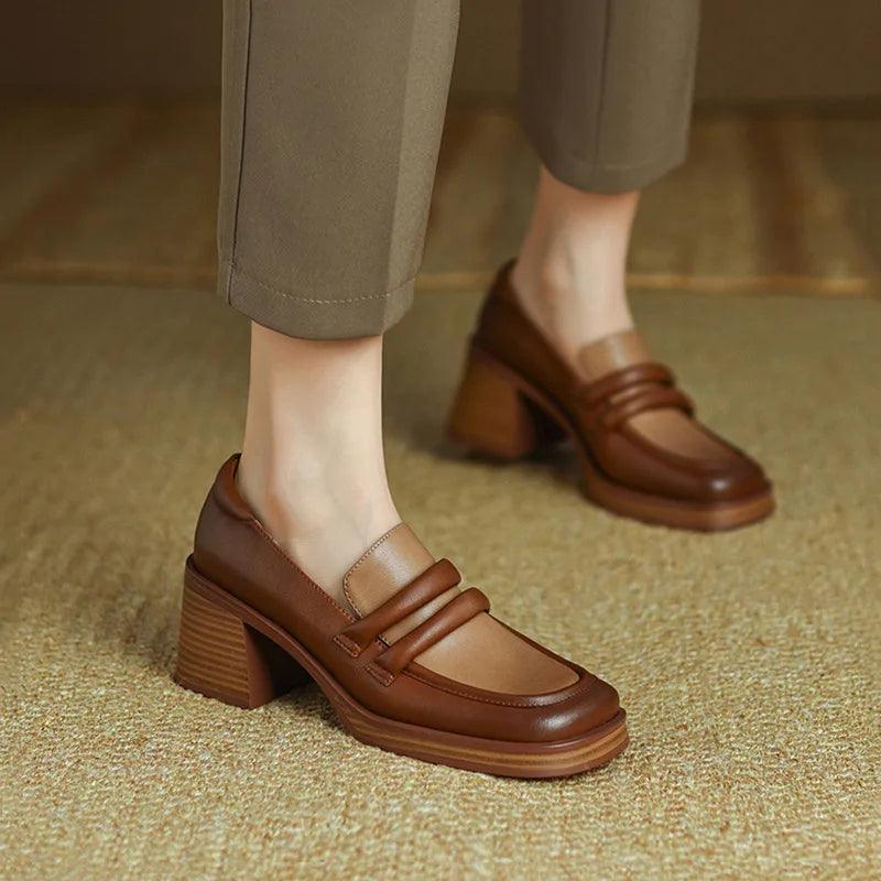 Retro loafers with block heel